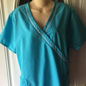 SB Scrubs Turquoise Scrub Top Sz XL